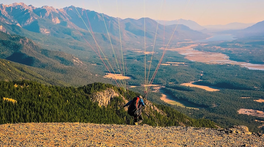 Mt. Swansea is a great #OnTheRoad destination. The mountain has several multi-use recreation trails and can be a very challenging or relatively relaxing destination. You can choose to hike or bike up and down the mountain, or you can drive up to a parking lot a mere 15-munute hike from the beautiful summit with sweeping views of the Columbia Valley (high-clearance vehicle recommended).
Once you reach the summit, you can often watch paragliders launch and fly. There's also a hang gliding launch, picnic tables, and an outhouse.
The road up the mountain is gated and closed in winter, but you can still reach the summit by hiking or snowshoeing. This area is an absolute winter wonderland and the sunsets from the summit are magical!