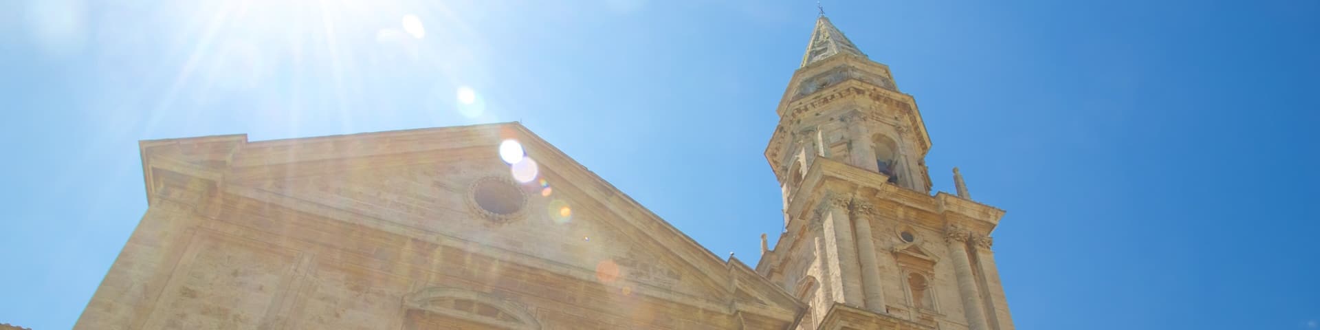 Montepulciano featuring heritage architecture
