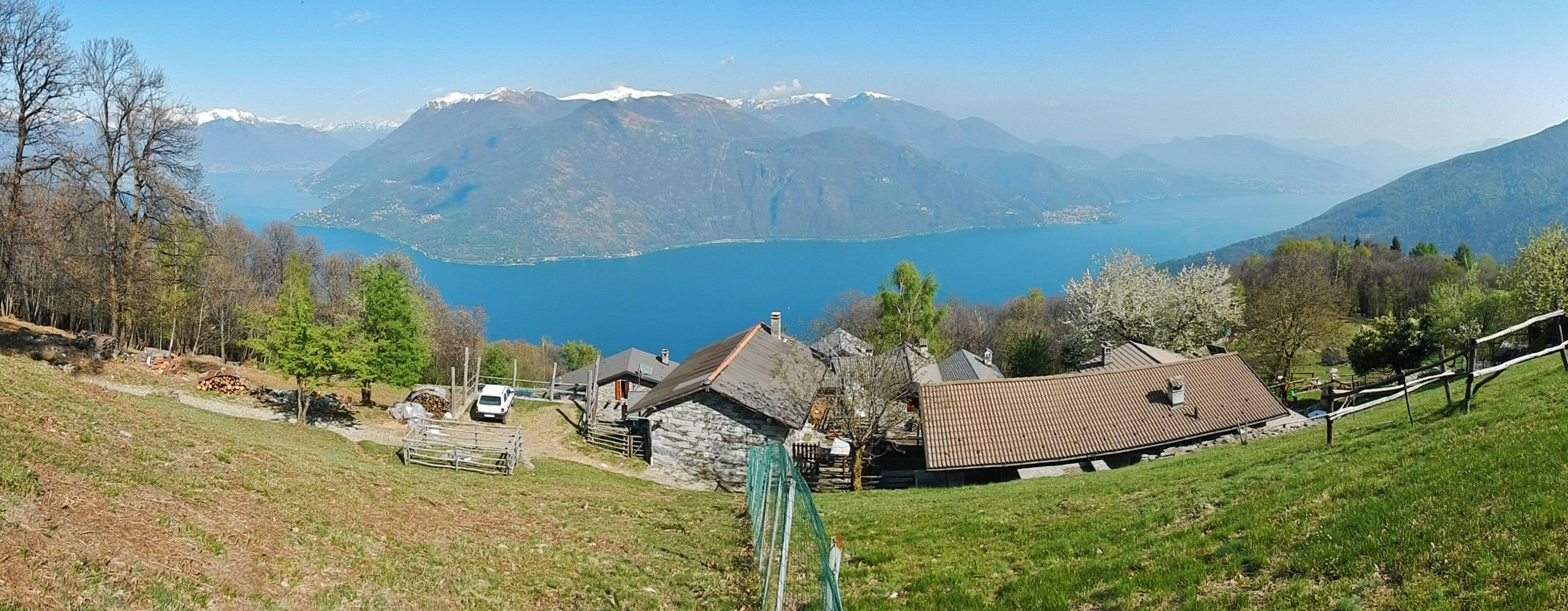 View from Marcalone (860 m. ü. NN) and Agriturismo Da Attilio