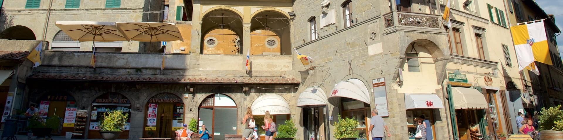 Cortona showing heritage architecture