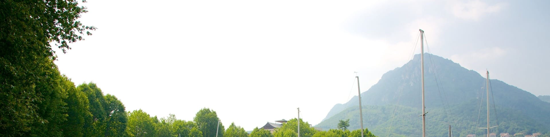 Lecco showing boating and a bay or harbor