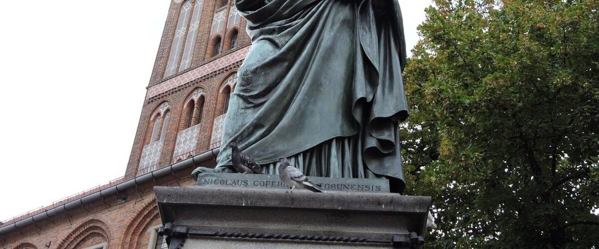 Main square main monument