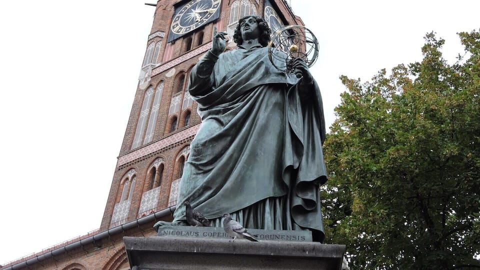 Main square main monument