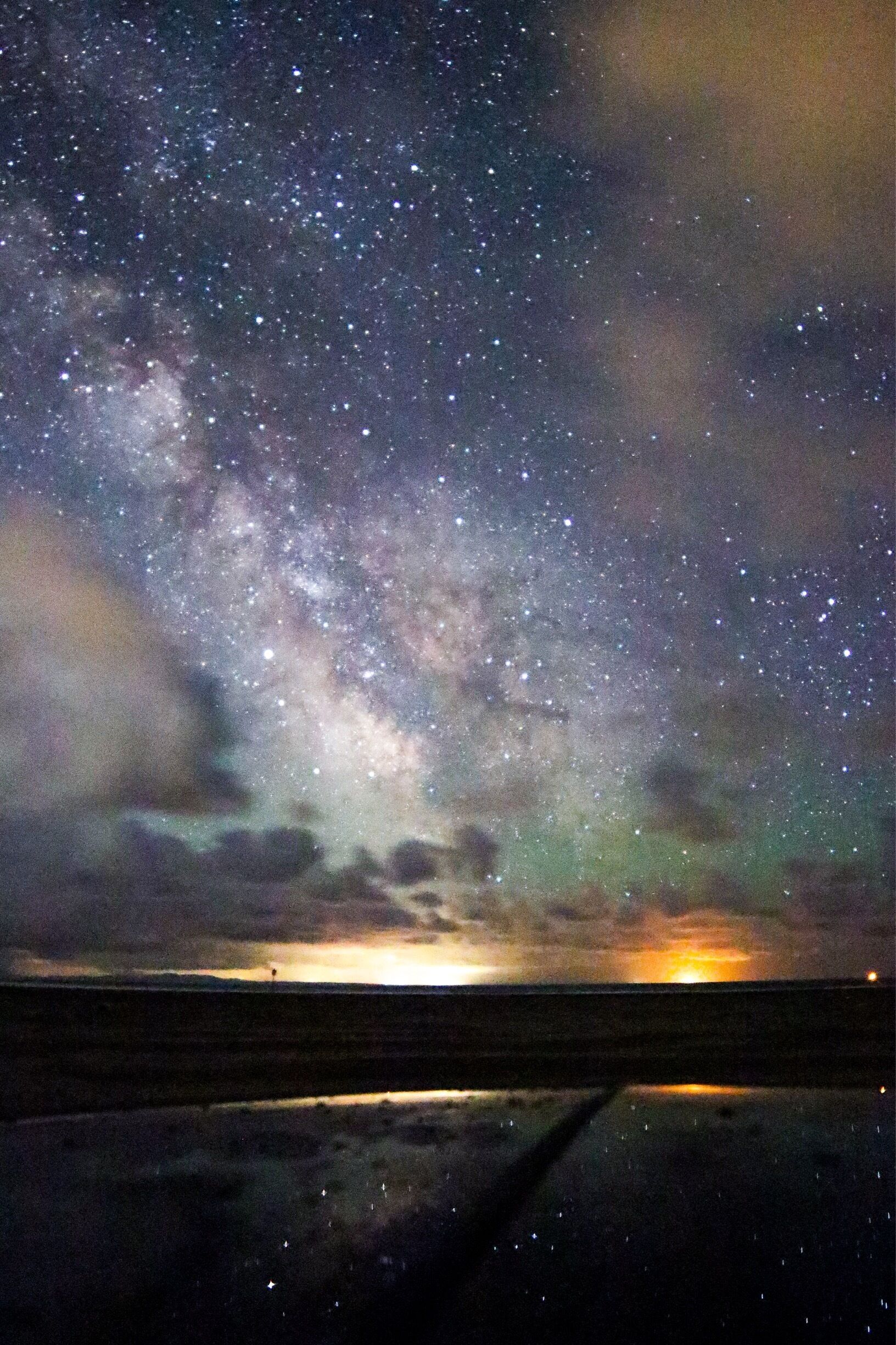 Hard to see but this was taken from the beach in Grayland WA at low tide and 1am! You can drive way out onto the sand at all tides, just keep to the more compact looking spots :) Dipping into #milkyway shots more and more. Reflection seen from the roof of my #tesla. #lifeatexpedia #beaches