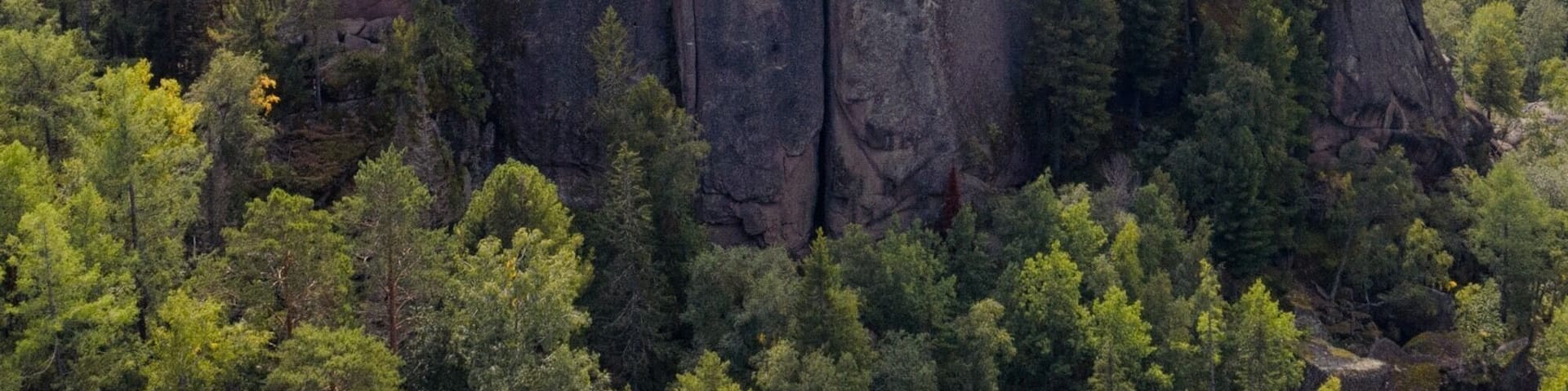 Stone towers from an ancient coral reef. These rocks had my adventure senses tingling. You are able to summit most without equipment... if you are extremely careful.
#russia #nature #travel