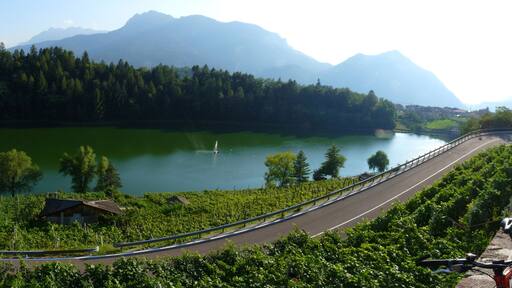 Pergine Valsugana (Italy): panorama of lake Canzolino