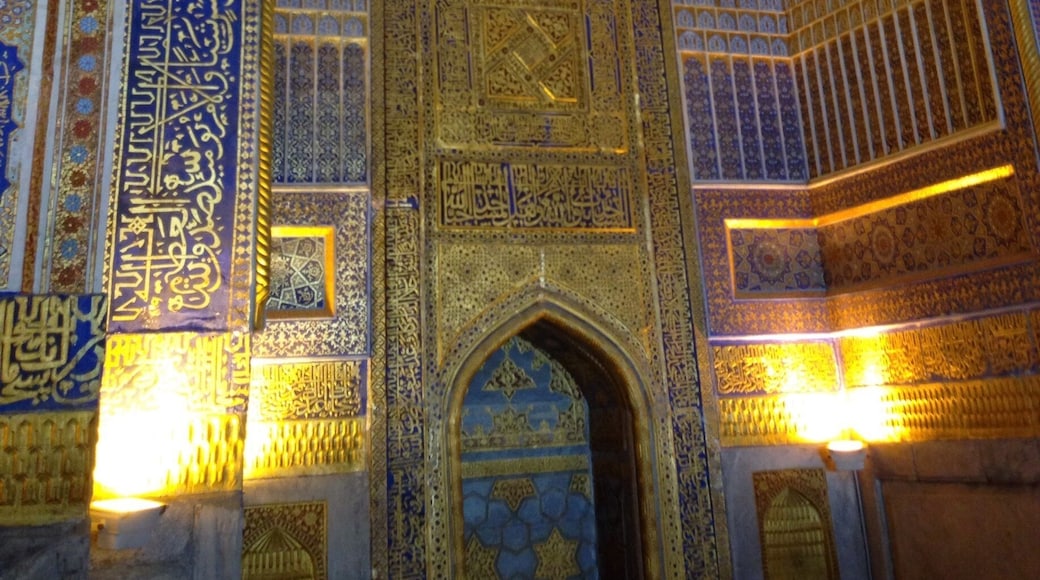 That's gold leaf all over the mosque walls. #colorful
