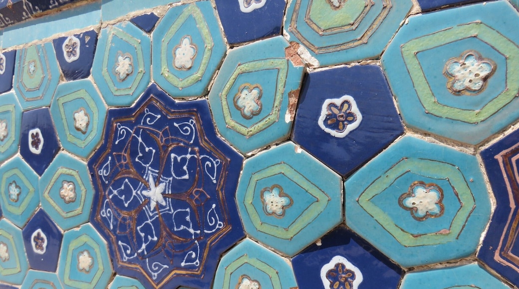 Each tile is an individual fit into the space that it occupies. This must be a huge challenge when modern day artisans replace them, using the techniques that are centuries old. That in itself makes this place incredible. #Details