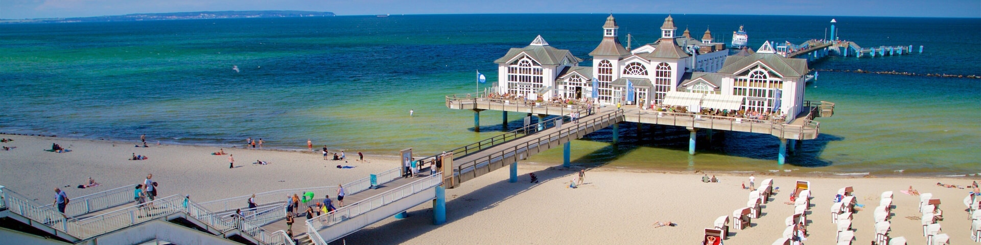 Sellin showing landscape views, a sandy beach and general coastal views