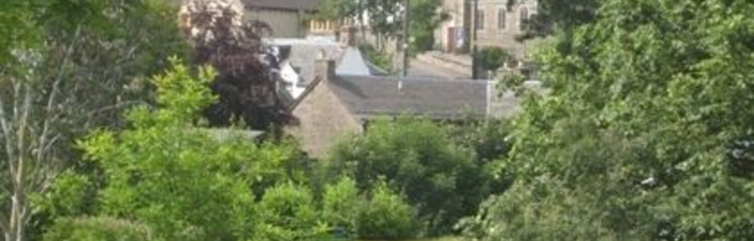 Arngask parish Kirk taken from Glenfarg green