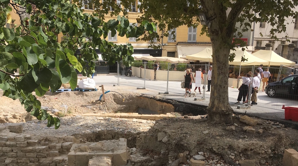 Fouilles archéologiques gallo-romaine sur la place