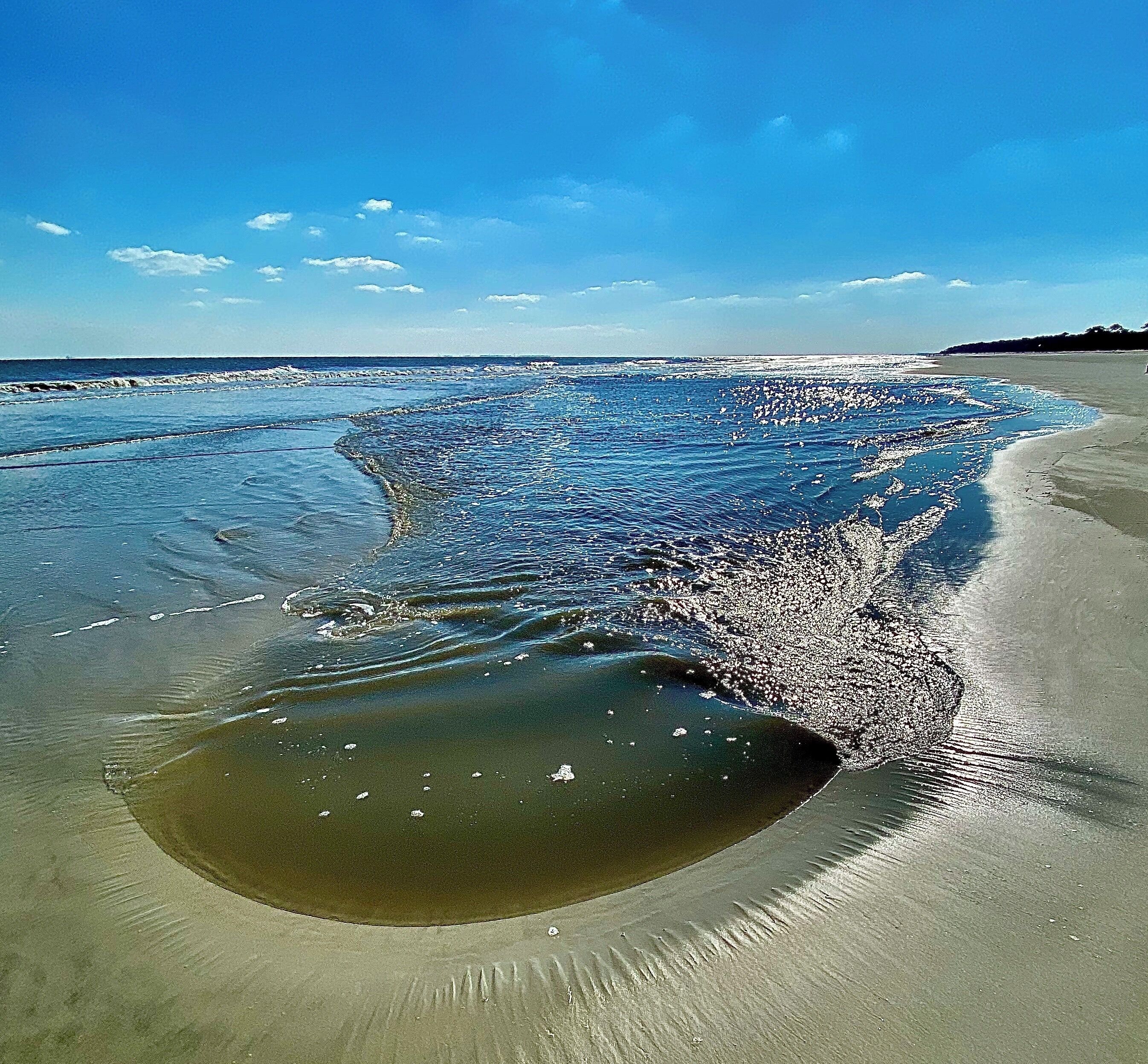 Here beside the rising tide. 😎