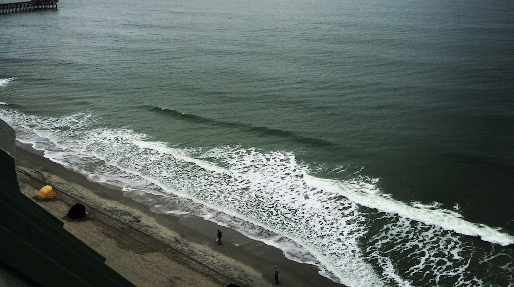 A gorgeous site and calming sounds to wake up to.. #beachbound