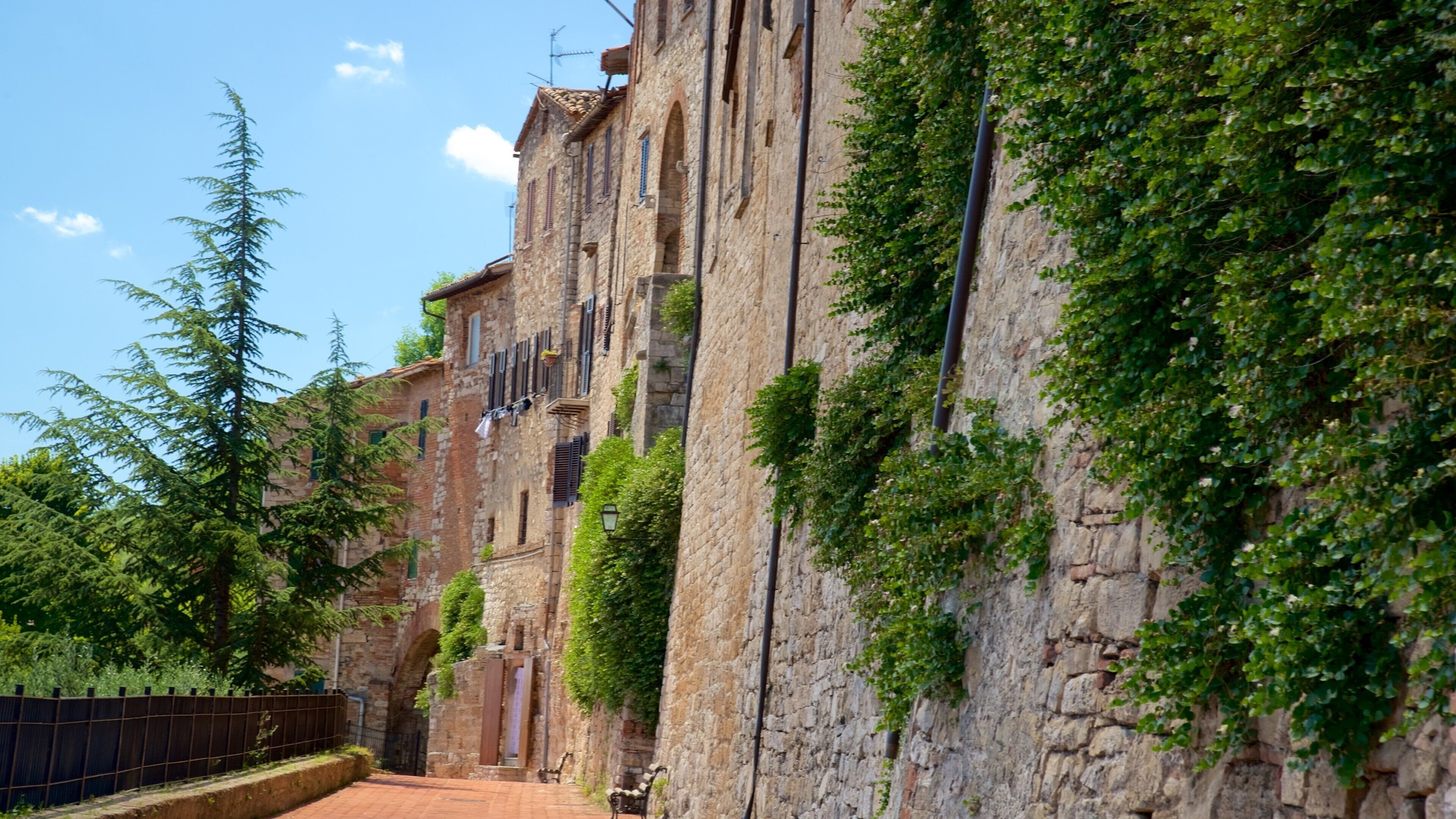 Todi featuring heritage architecture and a small town or village