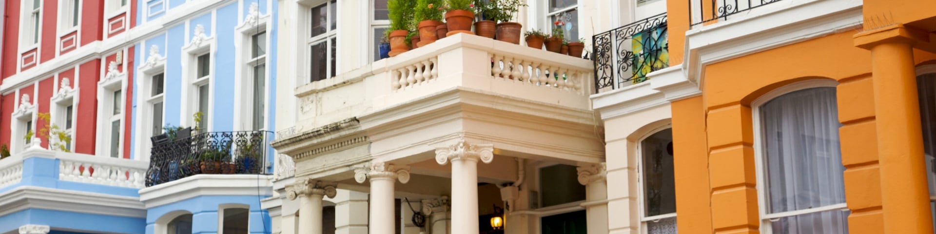 Notting Hill which includes heritage architecture, a city and a house
