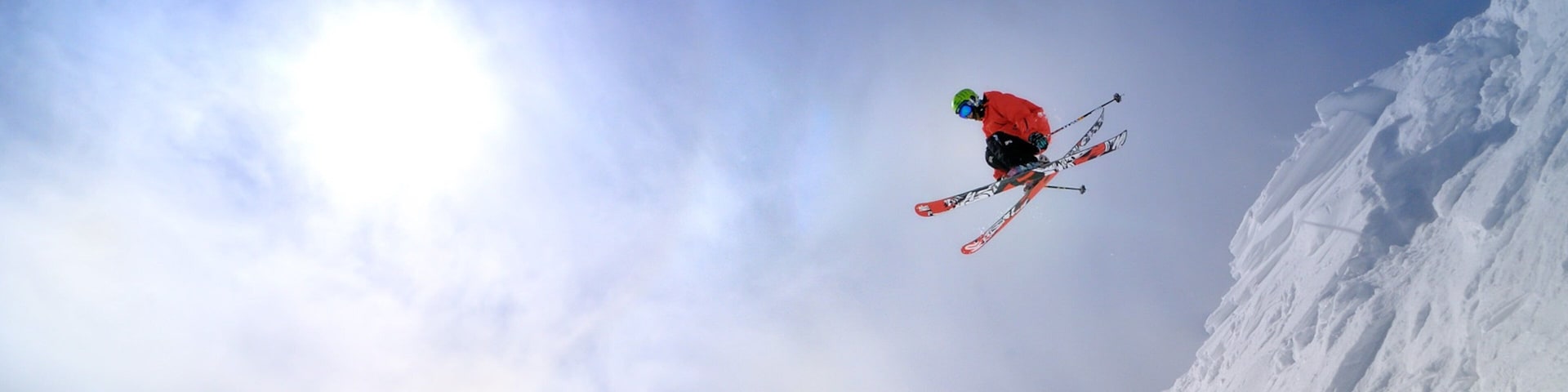 Sun Valley which includes snow and snow skiing