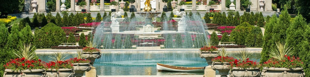 Wilmington mit einem Springbrunnen, Garten und Palast oder Schloss