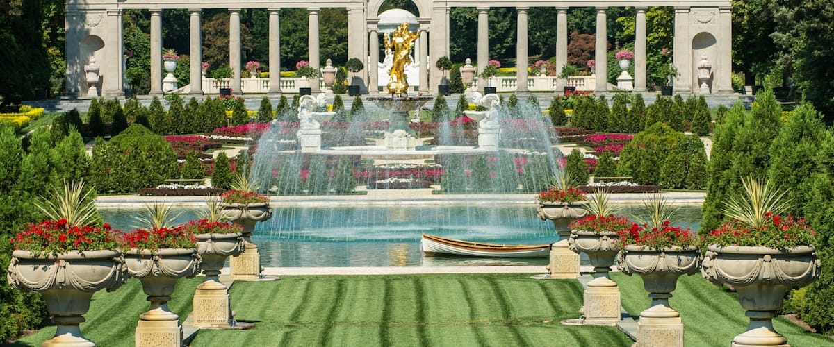 Wilmington featuring a park, a castle and a statue or sculpture