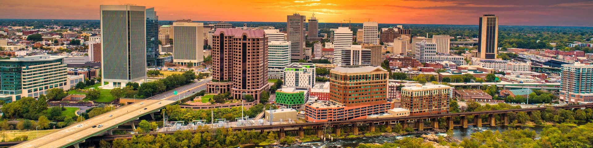 Richmond, Virginia, USA Downtown Drone Skyline Aerial .
