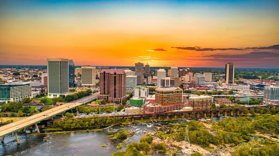 Richmond, Virginia, USA Downtown Drone Skyline Aerial .