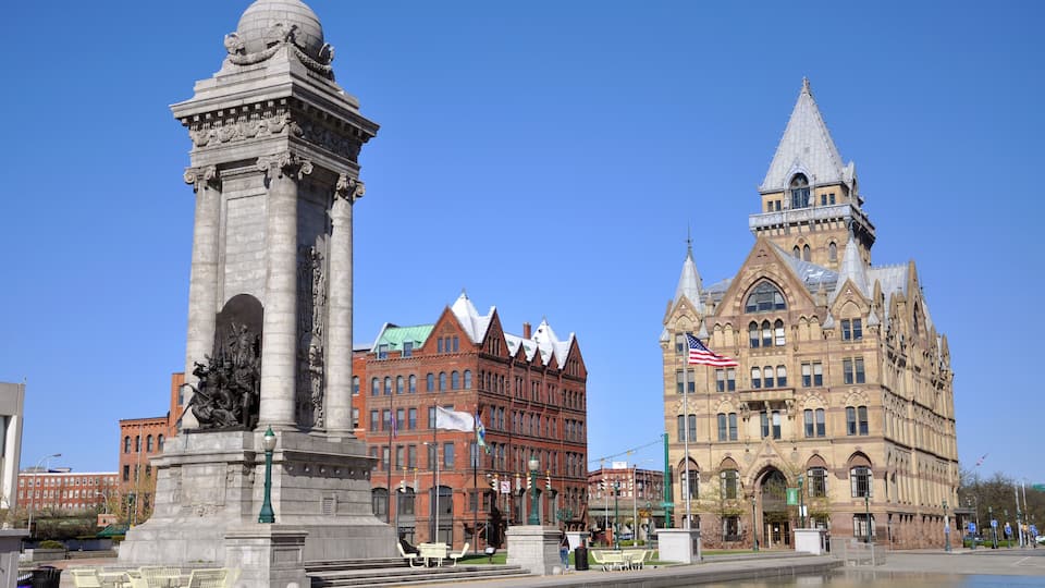 Syracuse Saving Bank at Clinton Square in downtown Syracuse, New York State, USA