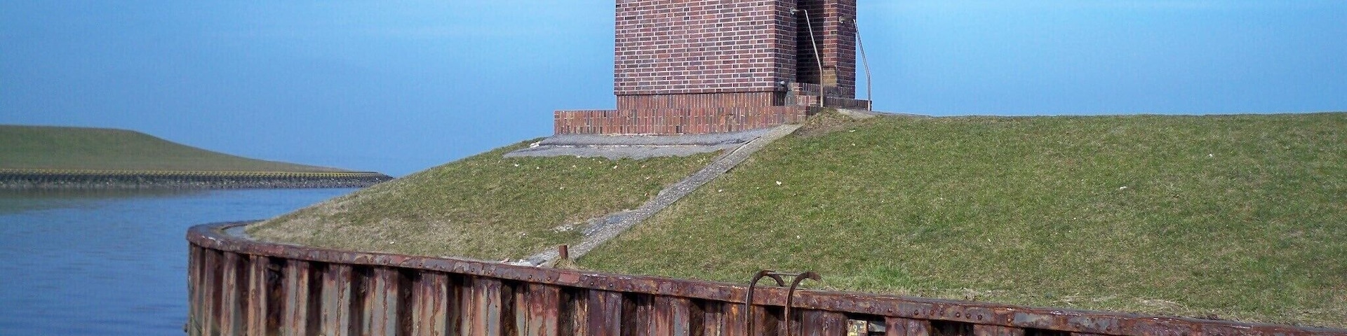 Pegel im Hafen von Dangast