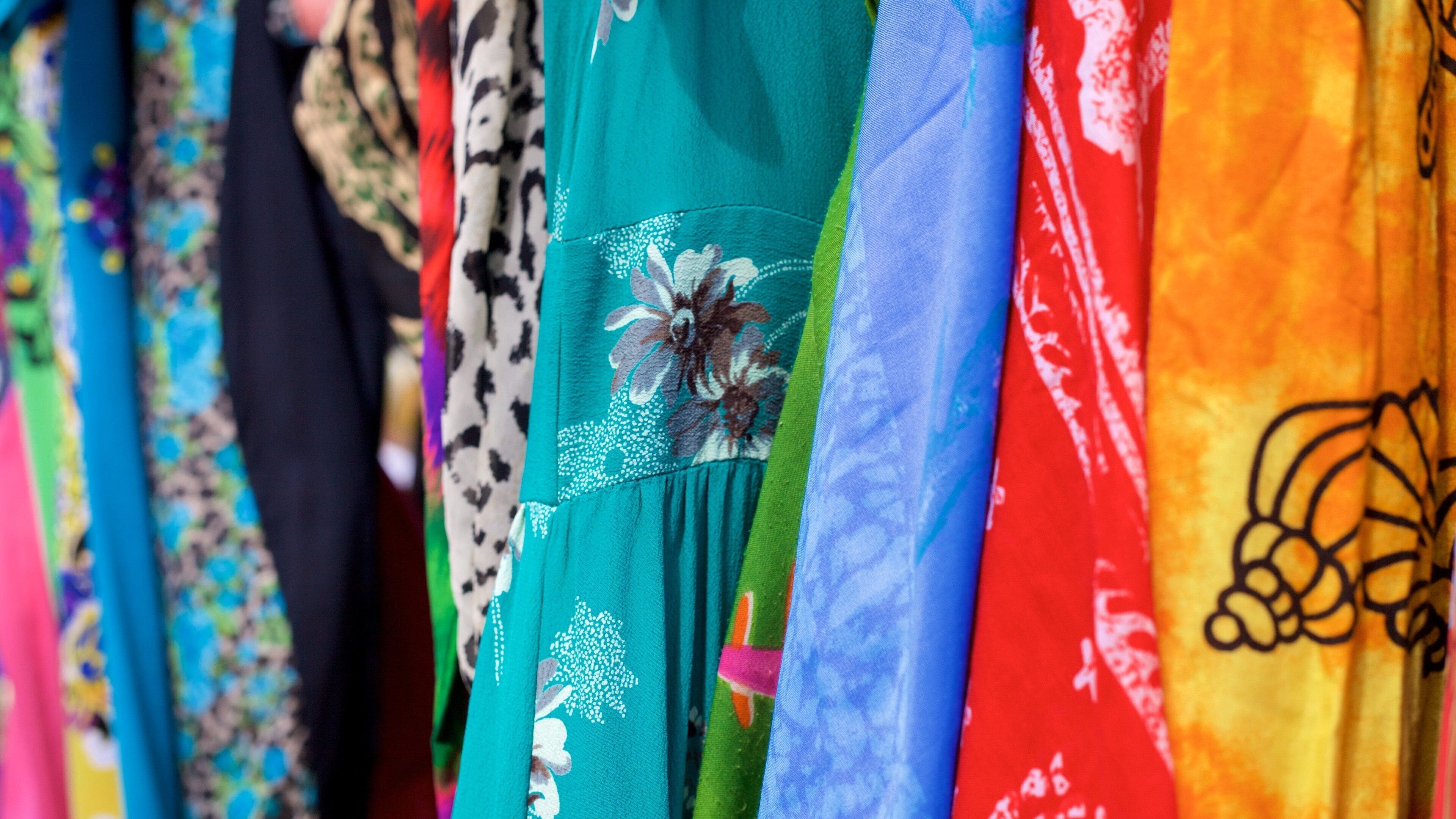 Flic-en-Flac showing fashion and shopping