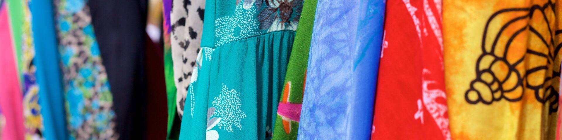 Flic-en-Flac showing fashion and shopping