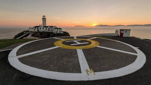 #BvSIreland
Fanad Head lighthouse at sunrise after a 3 hour drive to get here on time. A sea mist rising and some light cloud on the horizon made for great conditions.