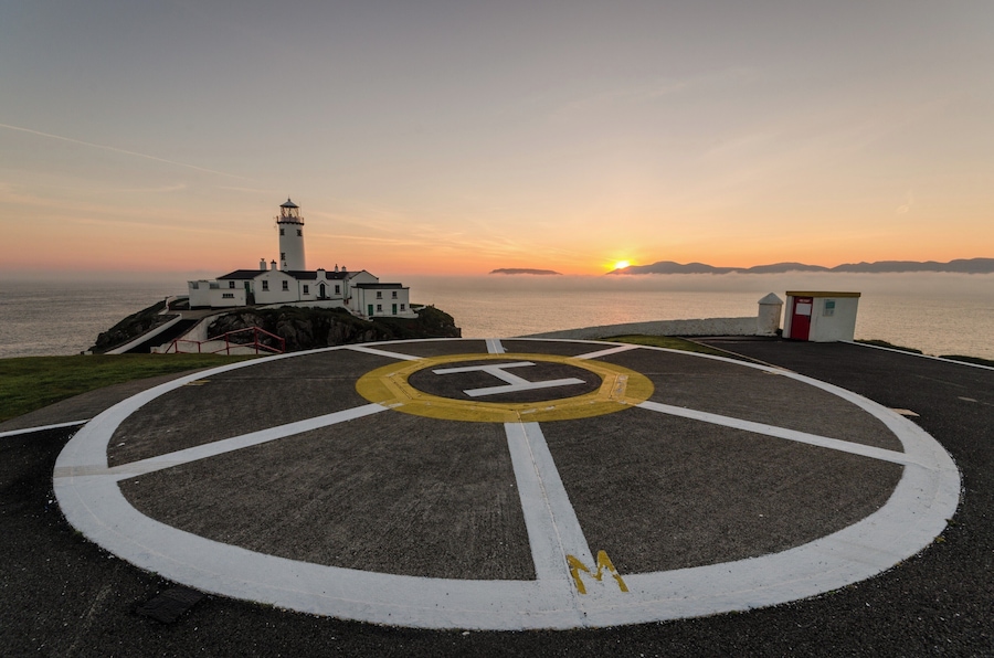 #BvSIreland
Fanad Head lighthouse at sunrise after a 3 hour drive to get here on time. A sea mist rising and some light cloud on the horizon made for great conditions.
