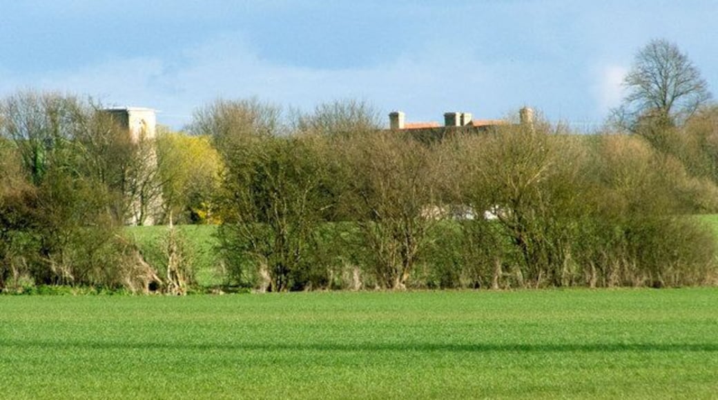 St Mary Magdalene & Caldecote Manor