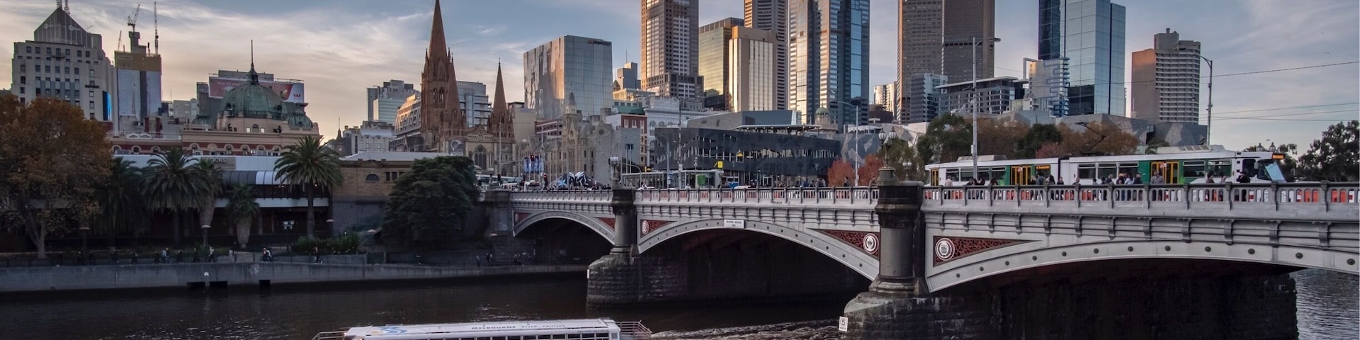 You can get a great view of the Flinders street station and the Melbourne city skyline from this vantage point.
I would love to come over to Greece and learn new skills as part of your workshop but as I live in Australia I will have to wait until you visit to catch up with you. #BvSCrete