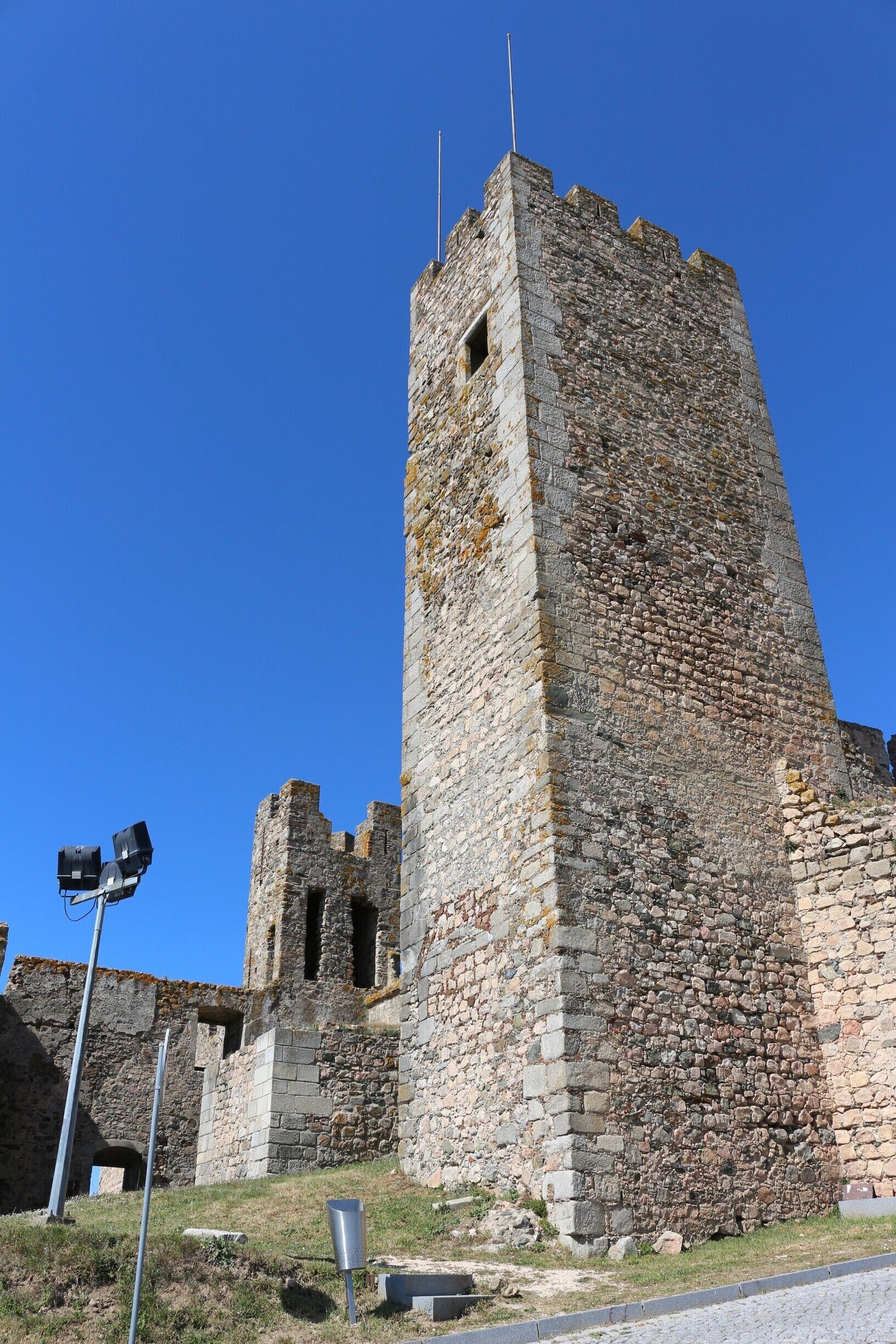 Ruínas das muralhas de Arraiolos