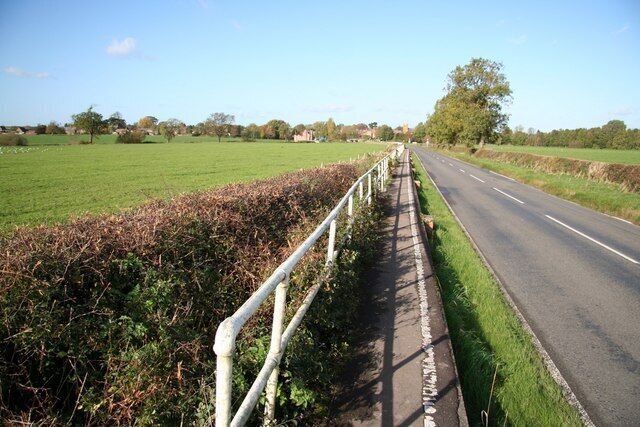 Rearsby causeway. Pedestrian causeway beside Rearsby Road for when the River Wreake floods 1008274