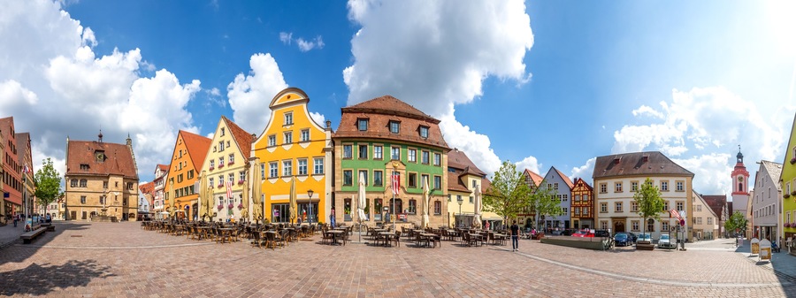 Panorama Altes Rathaus und Marktplatz, Weissenburg in Bayern, Deutschland