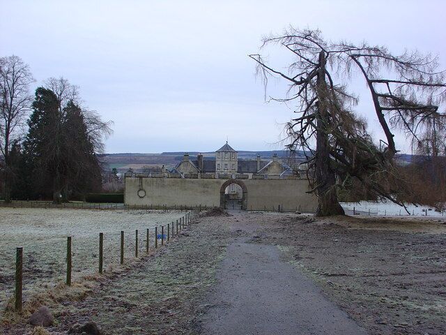 Foulis Castle Foulis Castle has been the seat of the clan Munro for over 800 years. The existing castle was rebuilt after it was burnt by the Jacobites in 1745. The photograph shows the rear driveway, which is no longer in use.