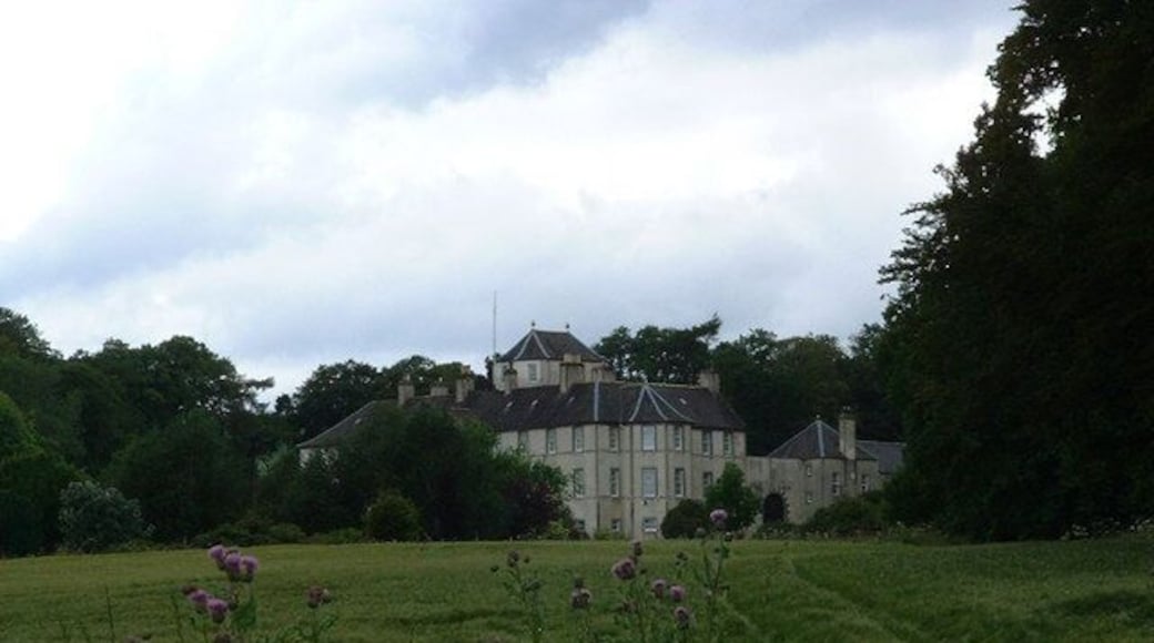 Foulis Castle. A site visitor adds, 'Foulis Castle has been a principal seat of the Clan Munro for nearly seven centuries. http://www.clanmunro.org.uk/castle.htm '
