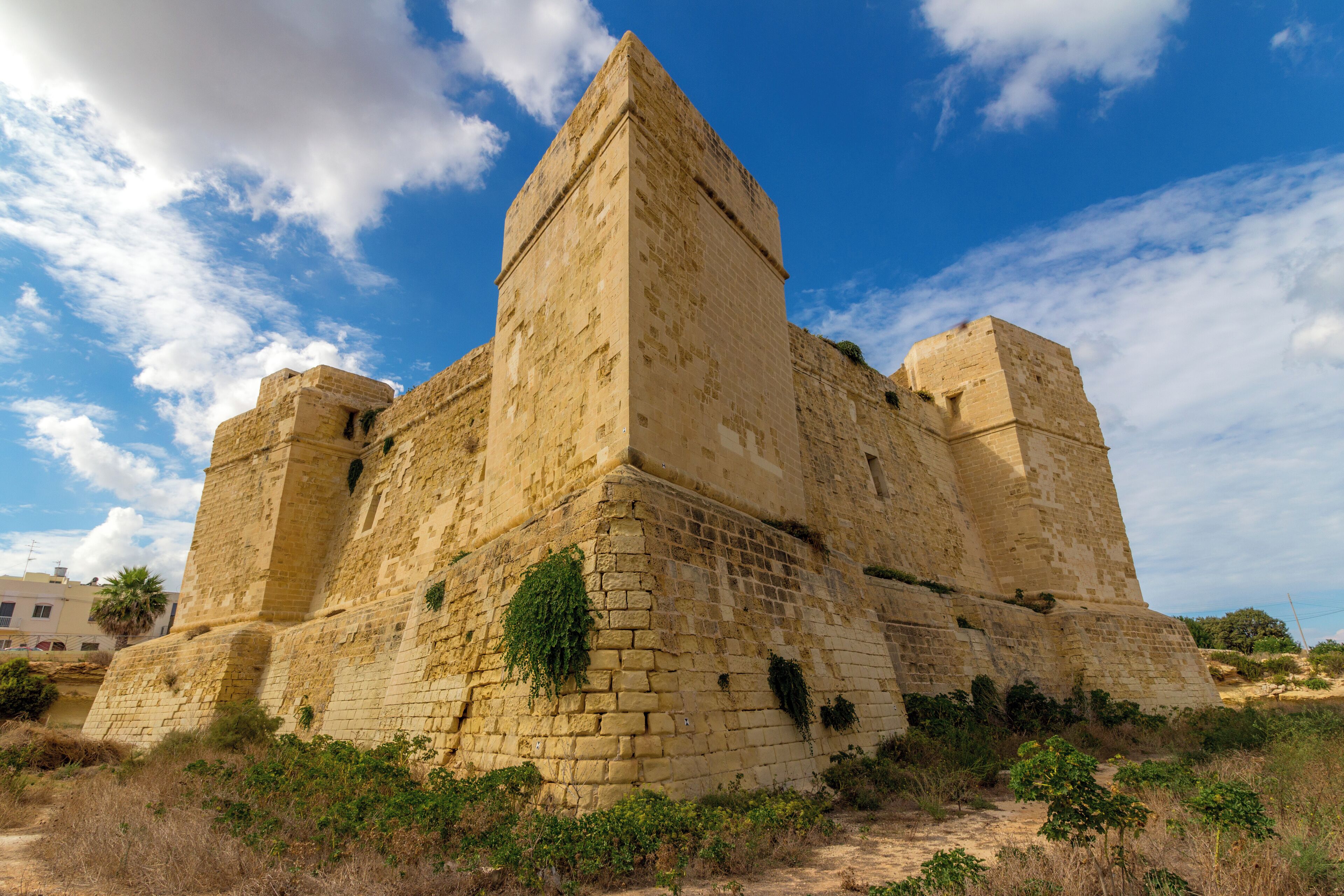 This media shows the protected monument with the number 01377 in Malta.