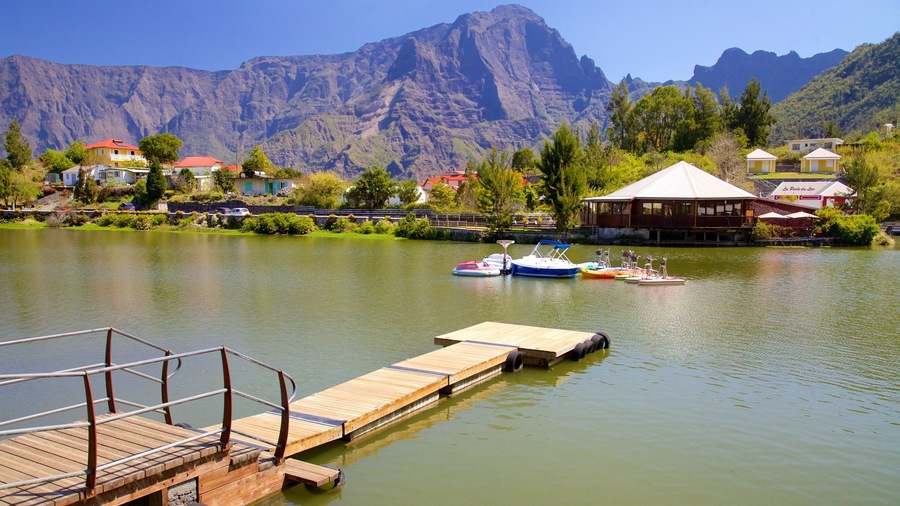 Cilaos featuring a lake or waterhole and mountains