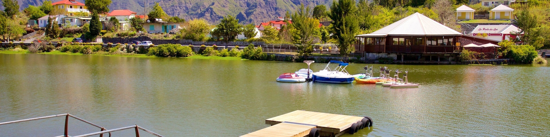 Cilaos featuring mountains and a lake or waterhole