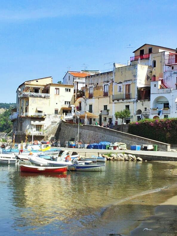 The town of Massa Lubrense represents the tip of the Sorrento Peninsula. At the end of which there is the unspoiled nature of Punta Campanella, declared Protected Area and part of the WWF Heritage. There is an ancient Saracen watchtower overlooking Capri and the famous Ieranto Bay. Pass through the fishing villages Puolo, Termini and Nerano with their beaches and nightlife clubs. They also offer seafood restaurants located on the beaches where you can taste fresh fish and delicious dishes. The historical centre is quiet with nineteenth-century buildings and houses. In mythology, this is the Land of Sirens, and in ancient times there were fantastic creatures living in its waters.