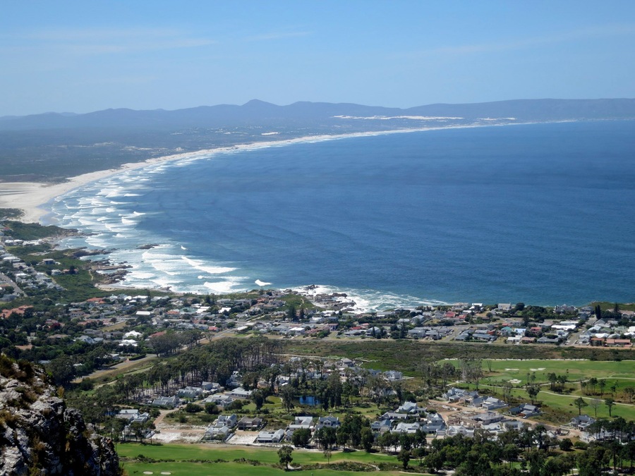 There are many interesting perspectives to take the coastline of Hermanus. This is one of them.