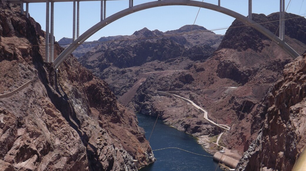 Hover Dam- worth the tour. #architecture #waterlust