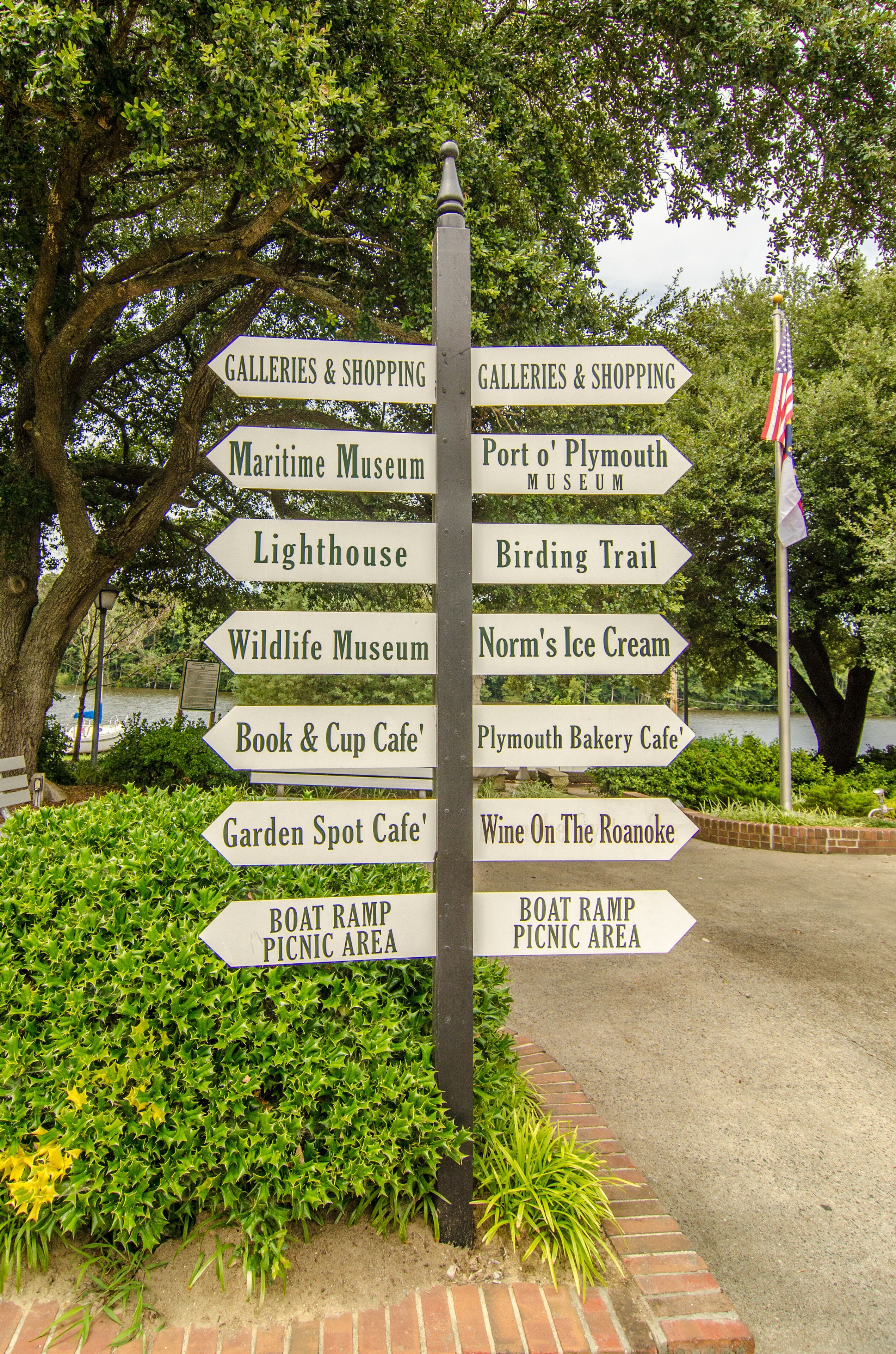 plymouth town street scenes