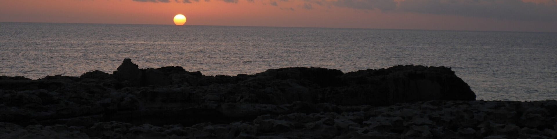 Catched this sunset earlier today (November 2014) on the island of Gozo off Malta!
The location is called 'Dwejra' which is famous for the 'Azure Window'.
The location has been used to film the first season of Game of Thrones series!
#sunset #gozo #malta #azurewindow #azure #gameofthrones
#localgem