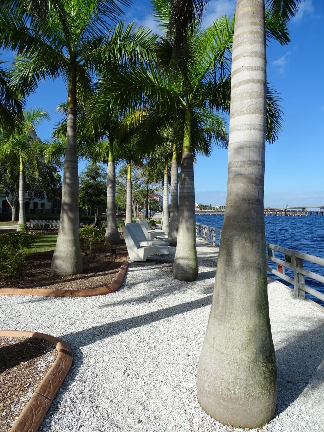 The Bradenton RiverWalk is a 1.5 mile stretch along the Manatee River that features outdoor seating along the river, beach volleyball, a skate park, a playground and a sprayground, a fishing pier, a canoe/kayak launch and a 400 seat amphitheater.