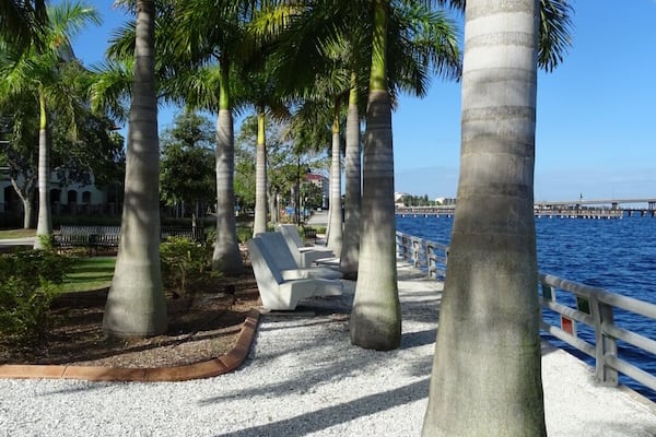 The Bradenton RiverWalk is a 1.5 mile stretch along the Manatee River that features outdoor seating along the river, beach volleyball, a skate park, a playground and a sprayground, a fishing pier, a canoe/kayak launch and a 400 seat amphitheater.