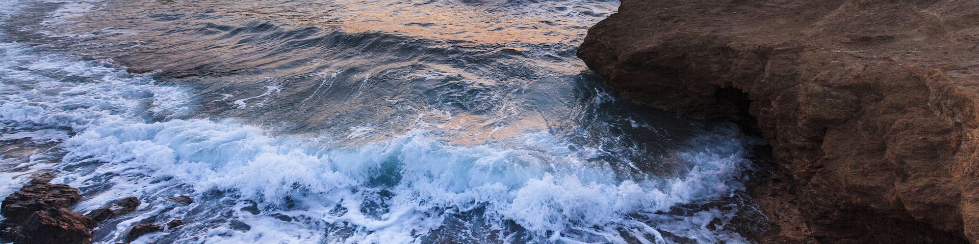 I am telling you guys, if you wanna watch an epic sunset, here is your spot: Koumbara beach! #Adventure