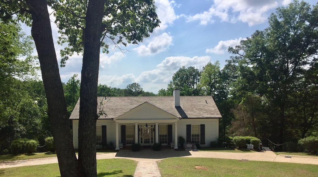 FDR had this modest cottage built in 1932 while he was Governor of New York. He would continue to visit here during his Presidency taking advantage of the naturally warm spring waters that are close by. He would suffer a massive stroke and die here on April 12, 1945.