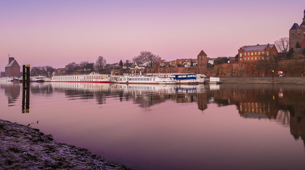 Morgendämmerung in Tangermünde, Sachsen Anhalt in Deutschland